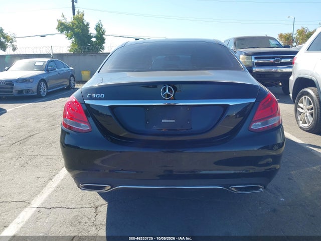 55SWF4JB6JU253664 Mercedes-Benz C 300