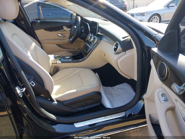 55SWF4JB6JU253664 Mercedes-Benz C 300