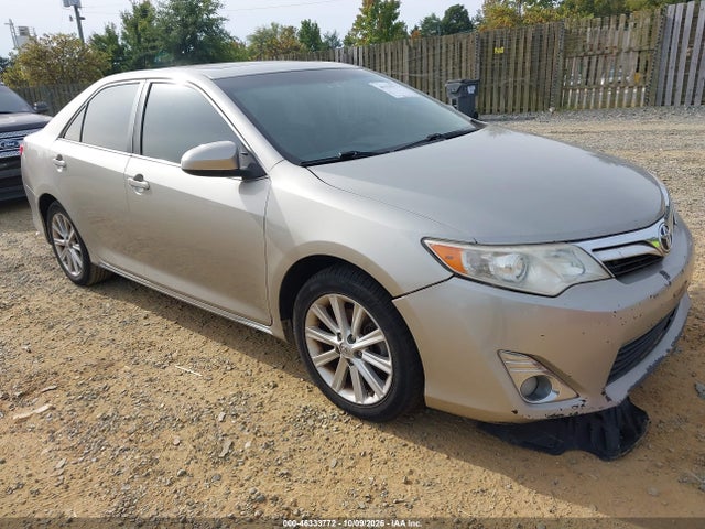 2014 Toyota Camry Xle მანქანა იყიდება აუქციონზე, vin: 4T4BF1FK6ER381201, აუქციონის ნომერი: 46333772