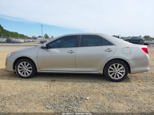 2014 Toyota Camry Xle მანქანა იყიდება აუქციონზე, vin: 4T4BF1FK6ER381201, აუქციონის ნომერი: 46333772