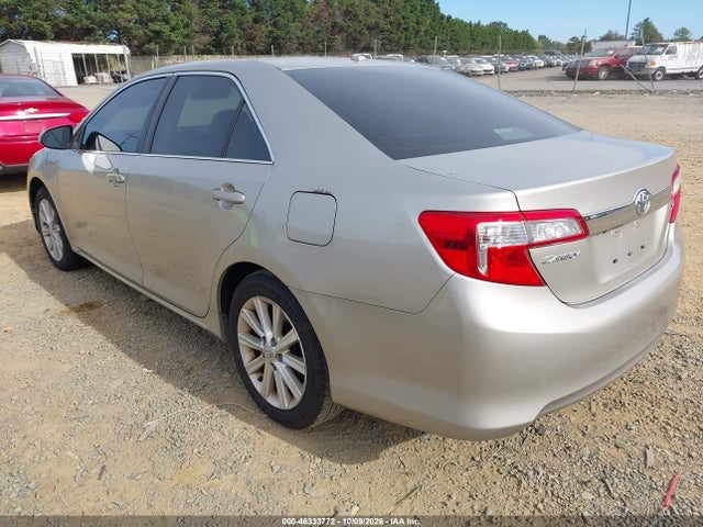 2014 Toyota Camry Xle მანქანა იყიდება აუქციონზე, vin: 4T4BF1FK6ER381201, აუქციონის ნომერი: 46333772