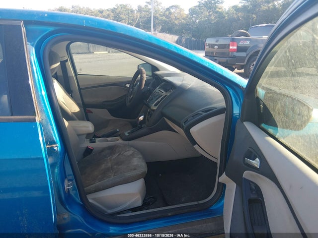 2014 Ford Focus Se მანქანა იყიდება აუქციონზე, vin: 1FADP3F28EL114881, აუქციონის ნომერი: 46333898