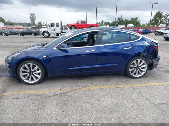 Продаж на аукціоні авто 2018 Tesla Model 3, vin: 5YJ3E1EA9JF108951, номер лоту: 46333918