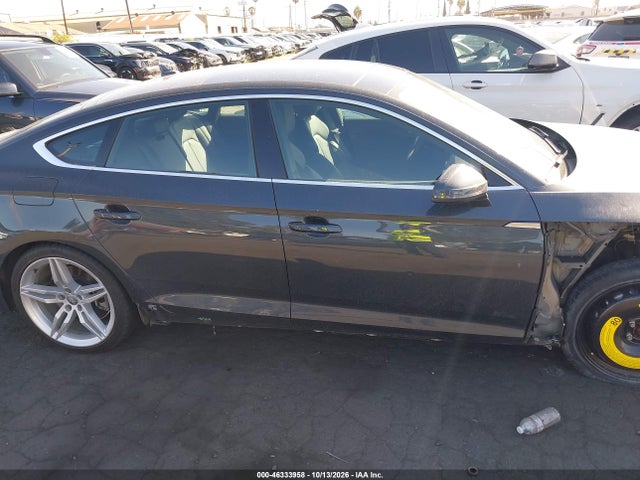 WAUENCF52JA022358 Audi A5 2.0t Premium