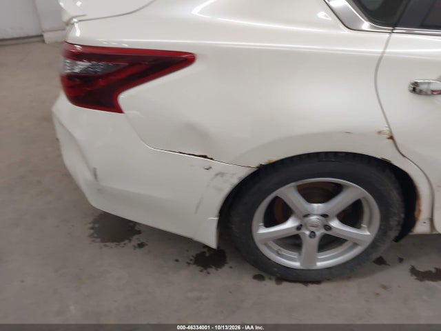 2018 Nissan Altima 2.5 Sr მანქანა იყიდება აუქციონზე, vin: 1N4AL3AP3JC282911, აუქციონის ნომერი: 46334001