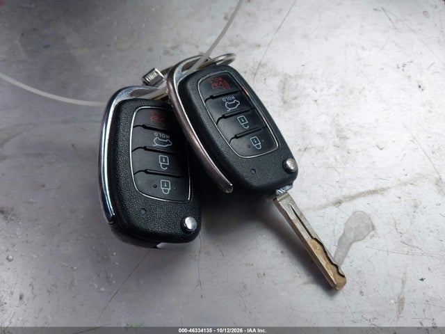 KM8J33A40JU725635 Hyundai TUCSON SEL
