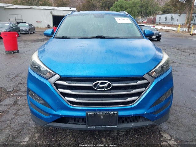 KM8J33A40JU725635 Hyundai TUCSON SEL