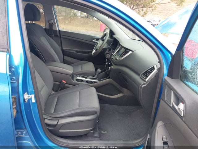 KM8J33A40JU725635 Hyundai TUCSON SEL