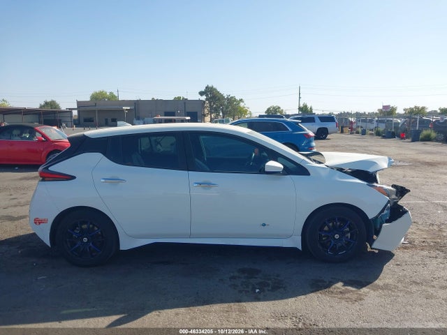 1N4AZ1CP4JC303183 Nissan LEAF S