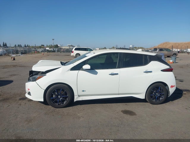 1N4AZ1CP4JC303183 Nissan LEAF S