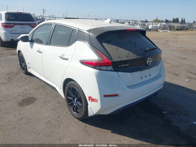 1N4AZ1CP4JC303183 Nissan LEAF S