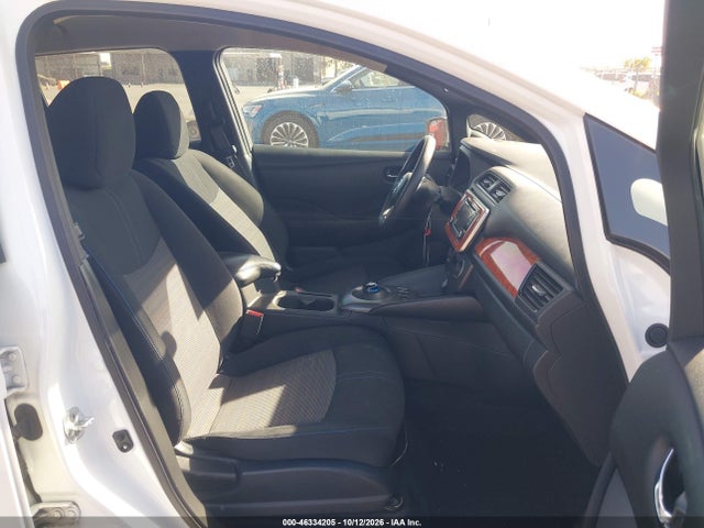 1N4AZ1CP4JC303183 Nissan LEAF S