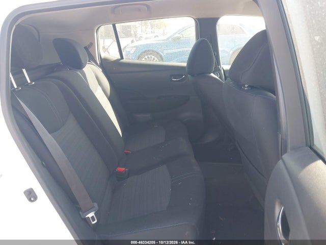1N4AZ1CP4JC303183 Nissan LEAF S