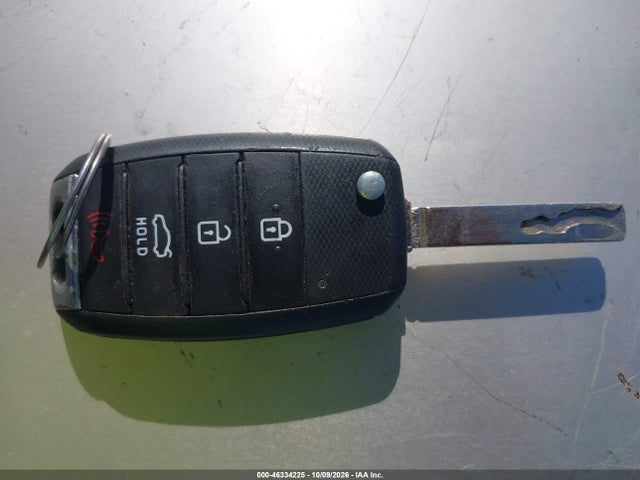 KIA Optima Lx 2017 5XXGT4L3XHG174025 Image 11