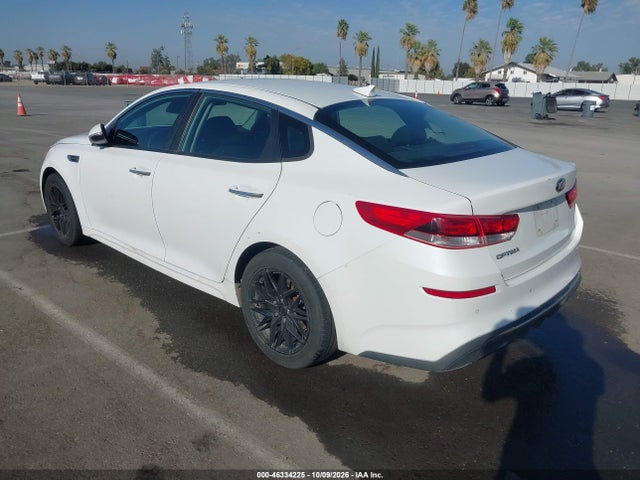 KIA Optima Lx 2017 5XXGT4L3XHG174025 Image 3