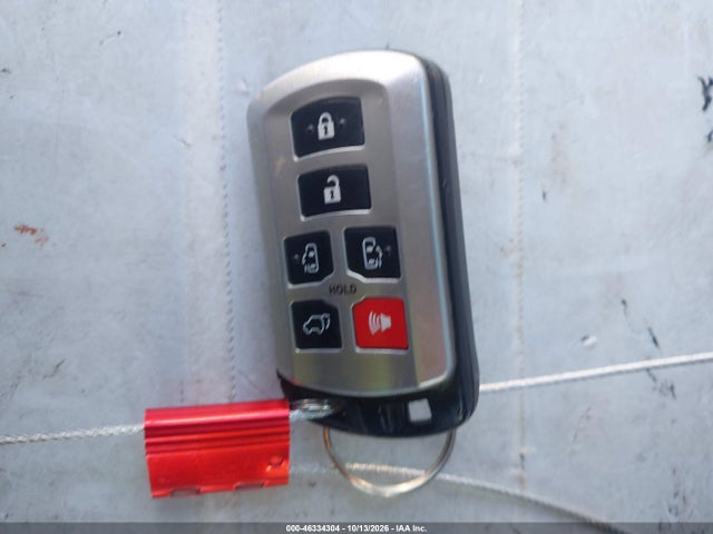 Продаж на аукціоні авто 2017 Toyota Sienna Se 8 Passenger, vin: 5TDXZ3DC3HS857822, номер лоту: 46334304