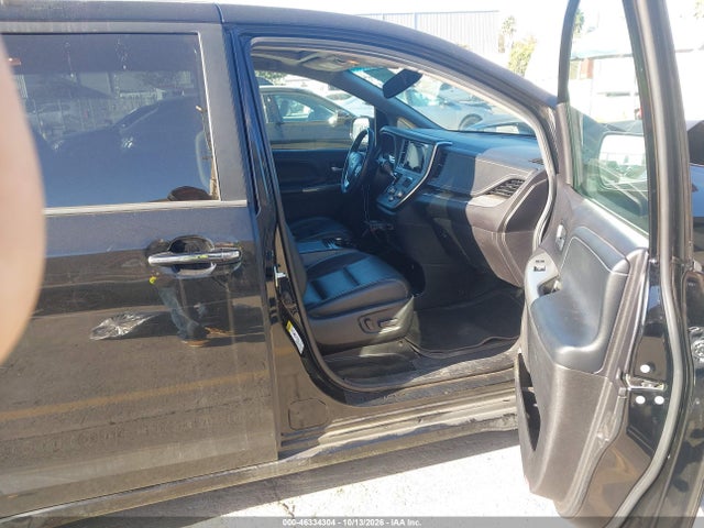 Продаж на аукціоні авто 2017 Toyota Sienna Se 8 Passenger, vin: 5TDXZ3DC3HS857822, номер лоту: 46334304