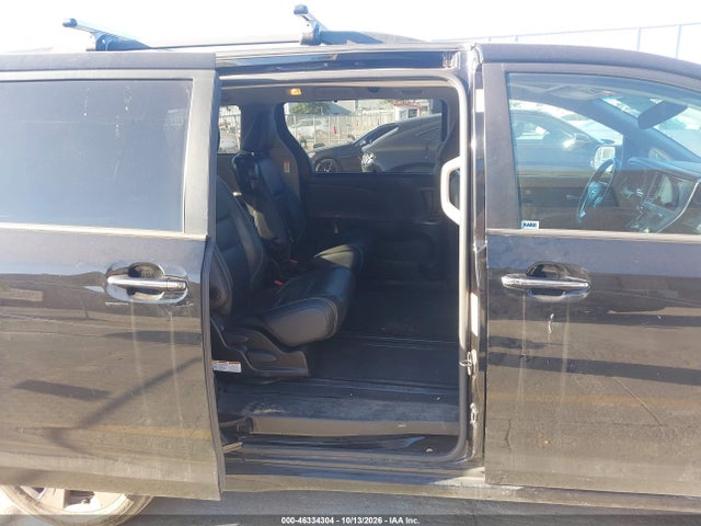 Продаж на аукціоні авто 2017 Toyota Sienna Se 8 Passenger, vin: 5TDXZ3DC3HS857822, номер лоту: 46334304