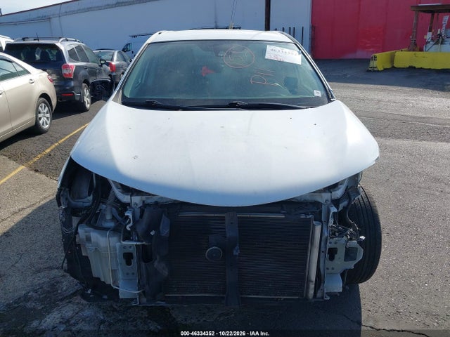 Toyota RAV4 LE 2018 2T3BFREV5JW780879 Image 13