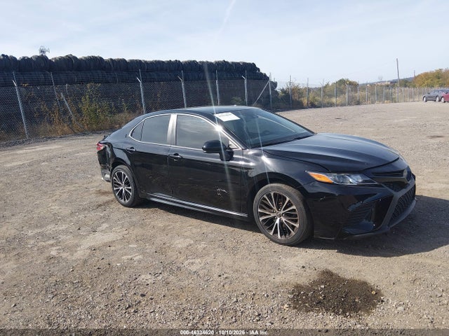 Продаж на аукціоні авто 2018 Toyota Camry Se, vin: 4T1B11HK0JU026136, номер лоту: 46334620
