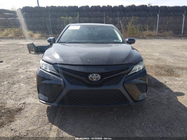Продаж на аукціоні авто 2018 Toyota Camry Se, vin: 4T1B11HK0JU026136, номер лоту: 46334620