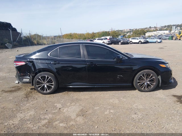 Продаж на аукціоні авто 2018 Toyota Camry Se, vin: 4T1B11HK0JU026136, номер лоту: 46334620