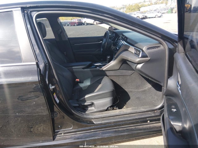 Продаж на аукціоні авто 2018 Toyota Camry Se, vin: 4T1B11HK0JU026136, номер лоту: 46334620