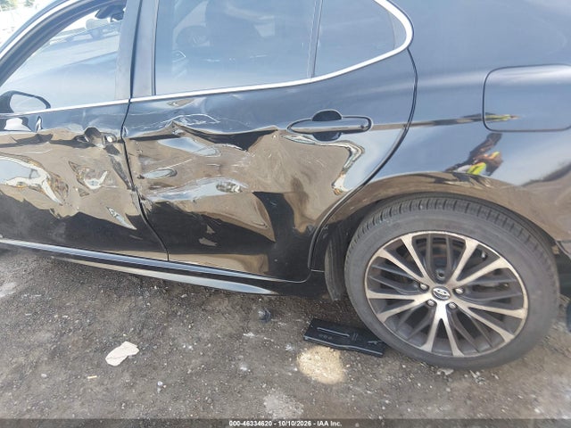 Продаж на аукціоні авто 2018 Toyota Camry Se, vin: 4T1B11HK0JU026136, номер лоту: 46334620