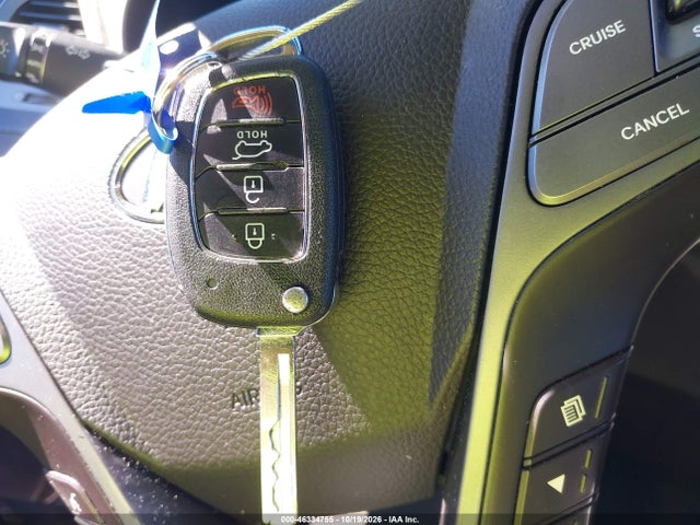 Продажа на аукционе авто 2018 Hyundai Santa Fe Sport 2.4l, vin: 5XYZTDLB9JG553941, номер лота: 46334755
