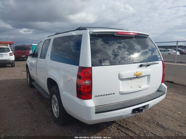 Chevrolet Suburban 1500 Lt 2014 1GNSCJE09ER209696 Image 3