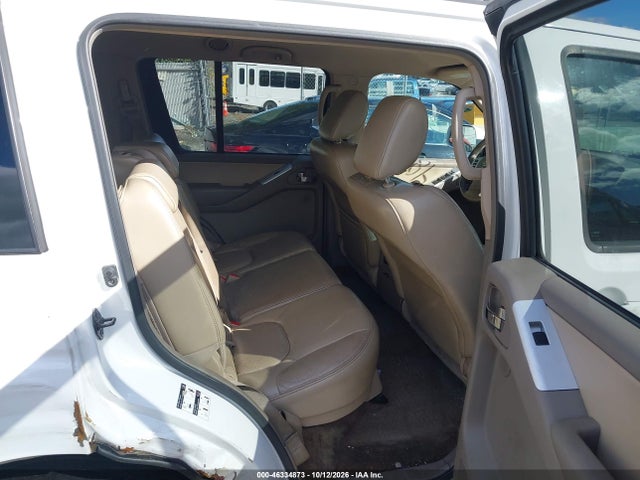 2011 Nissan Pathfinder Silver მანქანა იყიდება აუქციონზე, vin: 5N1AR1NB2BC611333, აუქციონის ნომერი: 46334873