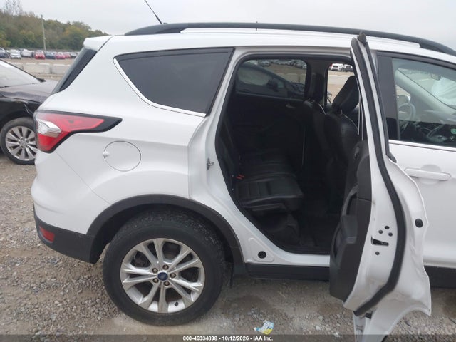 46334898 :رقم المزاد ، 1FMCU9HD2JUC68616 vin ، 2018 Ford Escape Sel مزاد بيع