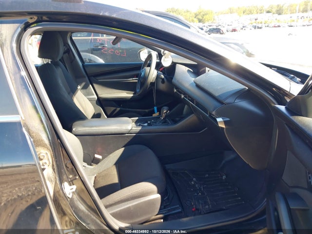 46334992 :رقم المزاد ، JM1BPAJL1N1509146 vin ، 2022 Mazda Mazda3 2.5 S مزاد بيع
