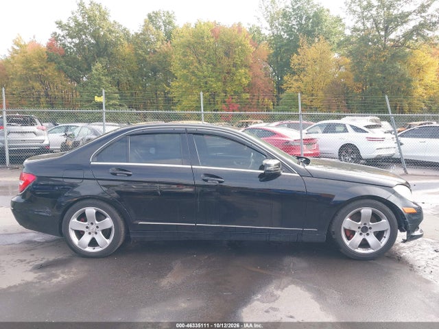 46335111 :رقم المزاد ، WDDGF8AB0DG148826 vin ، 2013 Mercedes-benz C 300 Luxury 4matic مزاد بيع
