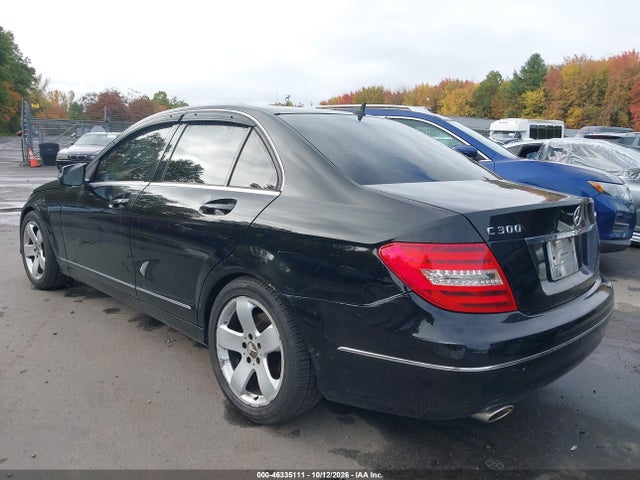 46335111 :رقم المزاد ، WDDGF8AB0DG148826 vin ، 2013 Mercedes-benz C 300 Luxury 4matic مزاد بيع