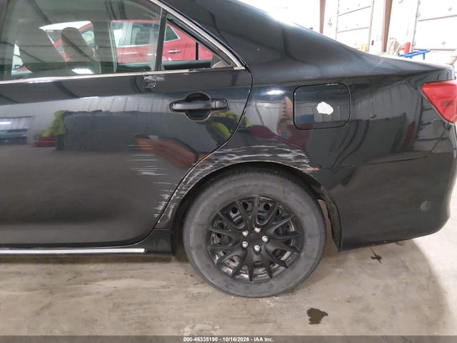 46335190 :رقم المزاد ، 4T4BF1FK5DR318699 vin ، 2013 Toyota Camry Le مزاد بيع