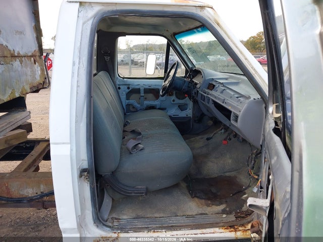 1997 Ford F-super Duty Xl მანქანა იყიდება აუქციონზე, vin: 1FDLF47F1VEA73543, აუქციონის ნომერი: 46335342
