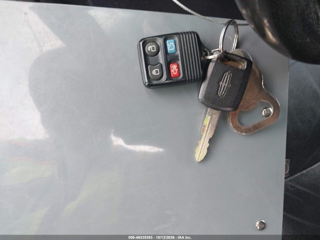 46335393 :رقم المزاد ، 2L1FL8JWXBX752793 vin ، 2011 Lincoln Town Car Executive مزاد بيع