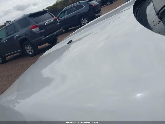 Продажа на аукционе авто 2015 Ford Escape Titanium, vin: 1FMCU9JX5FUA43375, номер лота: 46335480