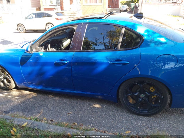 Продажа на аукционе авто 2018 Alfa Romeo Giulia Ti Sport Awd, vin: ZARFAEEN4J7575449, номер лота: 46335522