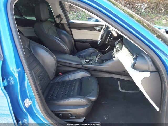Продажа на аукционе авто 2018 Alfa Romeo Giulia Ti Sport Awd, vin: ZARFAEEN4J7575449, номер лота: 46335522