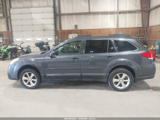 46335523 :رقم المزاد ، 4S4BRBMC9E3312320 vin ، 2014 Subaru Outback 2.5i Limited مزاد بيع