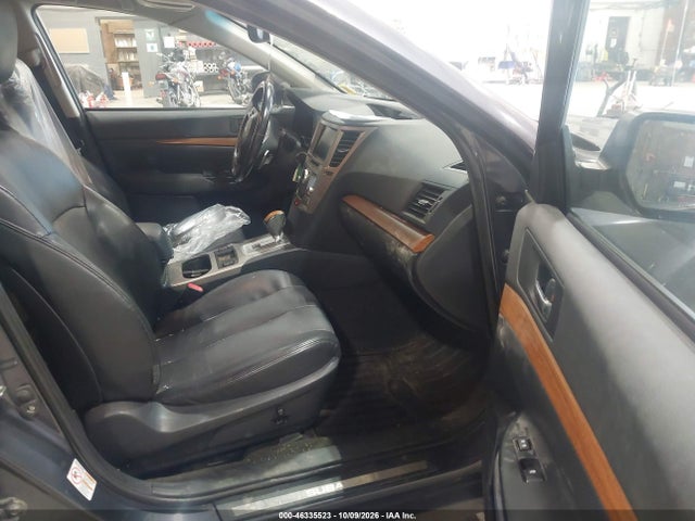 46335523 :رقم المزاد ، 4S4BRBMC9E3312320 vin ، 2014 Subaru Outback 2.5i Limited مزاد بيع