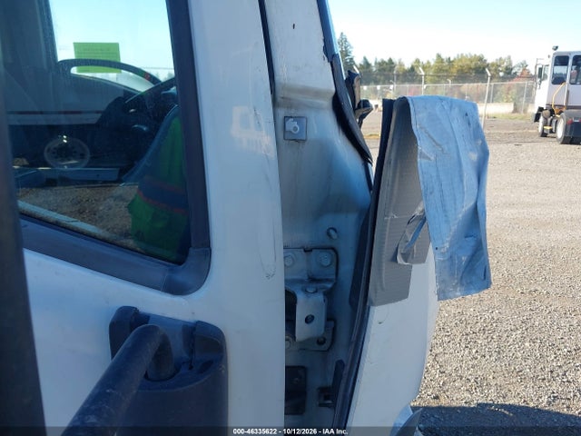 46335622 :رقم المزاد ، JALC4W168C7003651 vin ، 2012 Isuzu Npr Hd Dsl Reg مزاد بيع