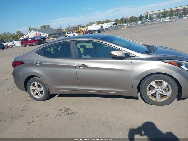 Продажа на аукционе авто 2015 Hyundai Elantra Se, vin: 5NPDH4AE6FH569300, номер лота: 46335728