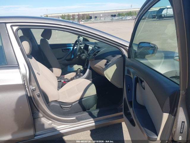 Продажа на аукционе авто 2015 Hyundai Elantra Se, vin: 5NPDH4AE6FH569300, номер лота: 46335728
