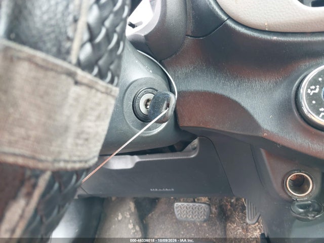46336018 :رقم المزاد ، JTDKTUD34DD543989 vin ، 2013 Toyota Yaris Le مزاد بيع
