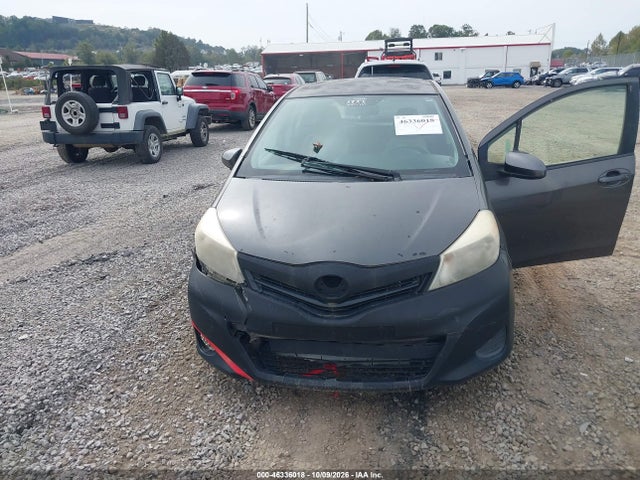 46336018 :رقم المزاد ، JTDKTUD34DD543989 vin ، 2013 Toyota Yaris Le مزاد بيع