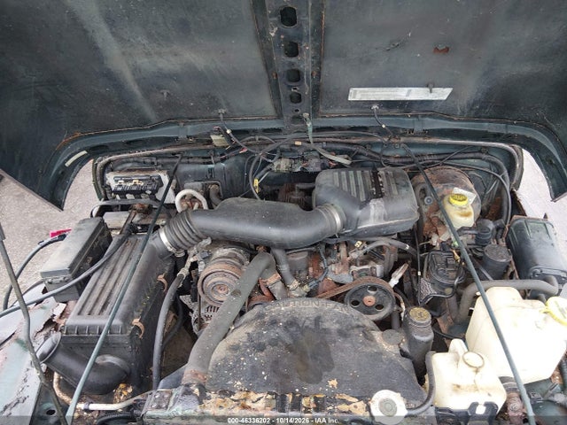 46336202 :رقم المزاد ، 1J4FA29P21P350056 vin ، 2001 Jeep Wrangler Se مزاد بيع