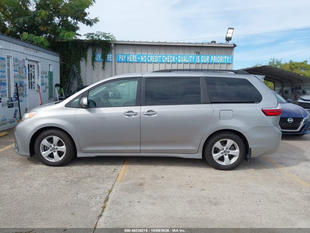 Aukcja sprzedaży 2018 Toyota Sienna Le 8 Passenger, vin: 5TDKZ3DC6JS954674, numer aukcji: 46336215